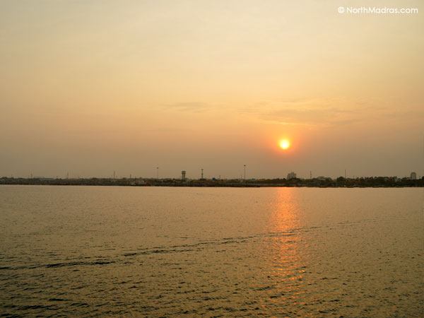 A perfect view of a calm and a pleasant evening
